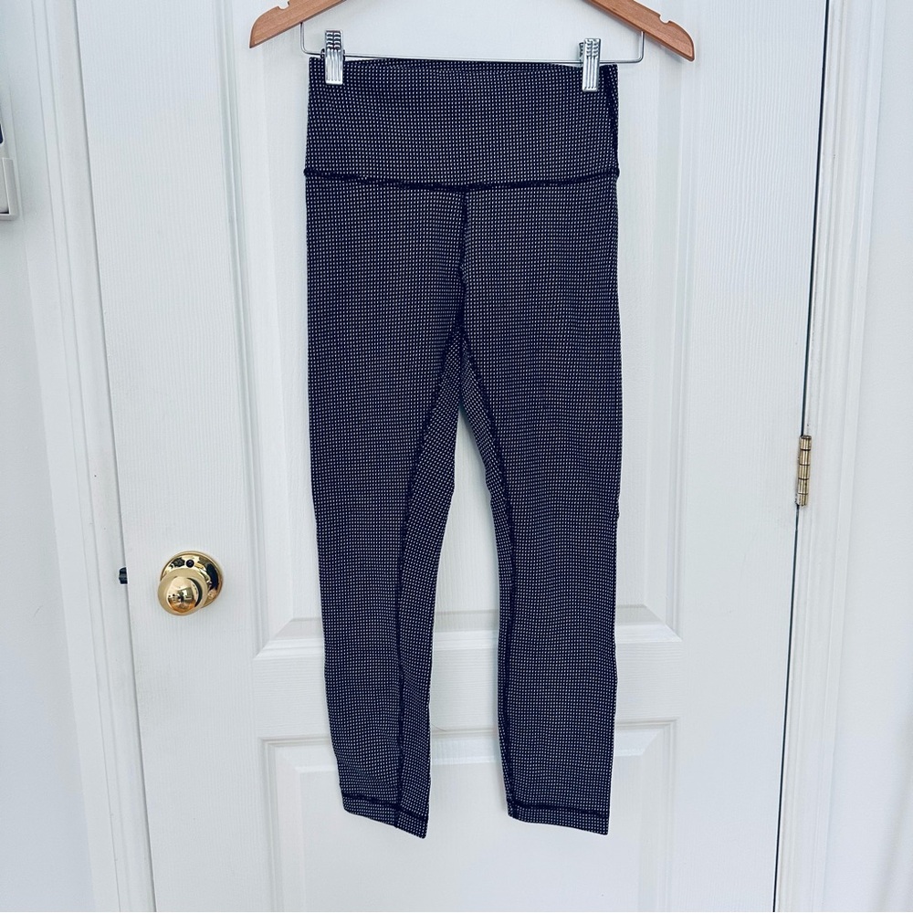 Lululemon Wunder Under 21” Crop Size 6 Teeny Tooth Herringbone Luon #131 - Picture 2 of 5